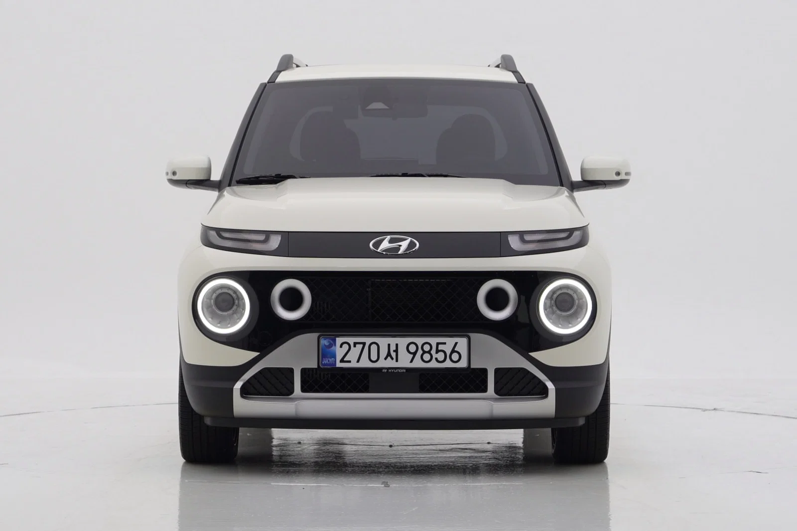 Car main view