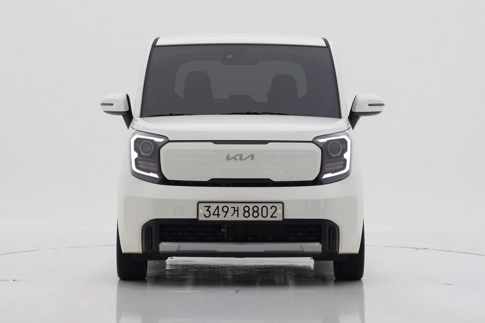 Car main view